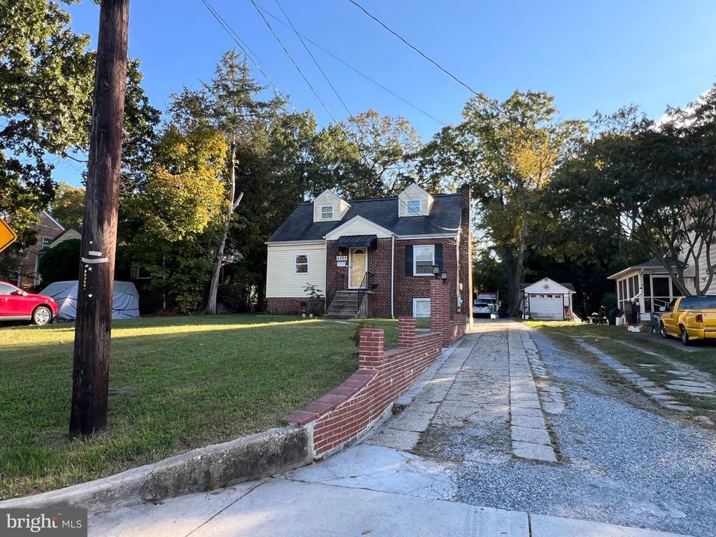 6203 PONTIAC ST, College Park, MD 20740
