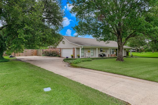 406 Clover Lane, Bossier City, LA 71112