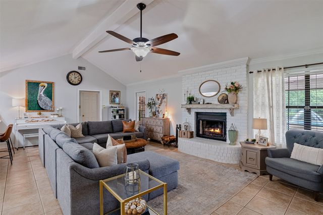 406 Clover Lane, Bossier City, LA 71112