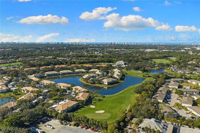 2215 Chesterbrook CT 2, Naples, FL 34109