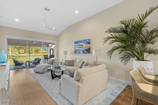 2215 Chesterbrook CT 2, Naples, FL 34109