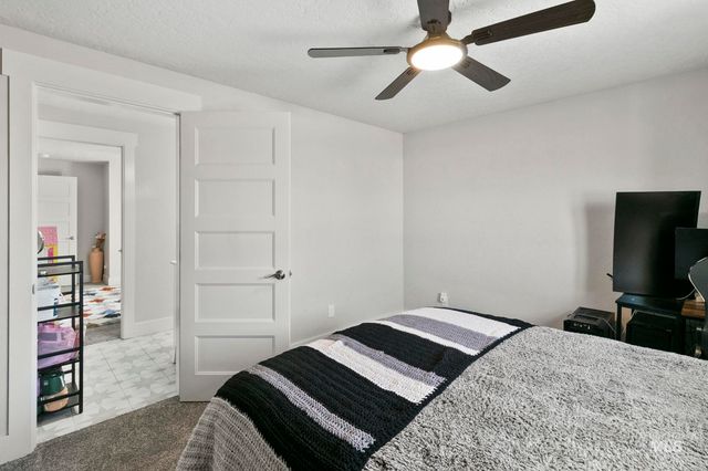 4437 W Kuna Rd, Kuna, ID 83634