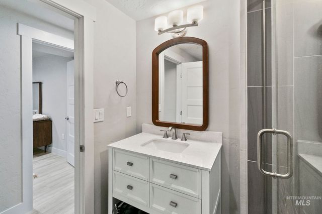 4437 W Kuna Rd, Kuna, ID 83634