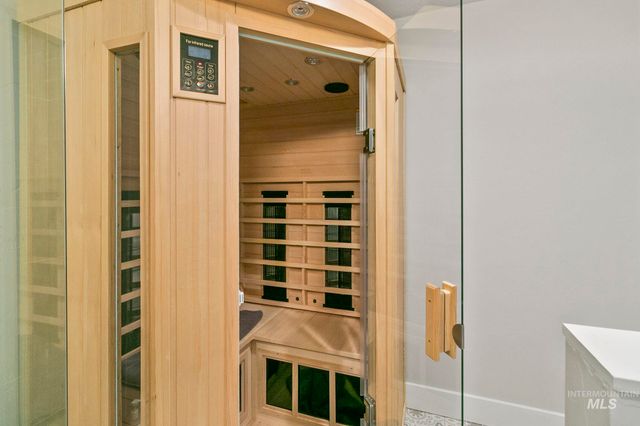 4437 W Kuna Rd, Kuna, ID 83634