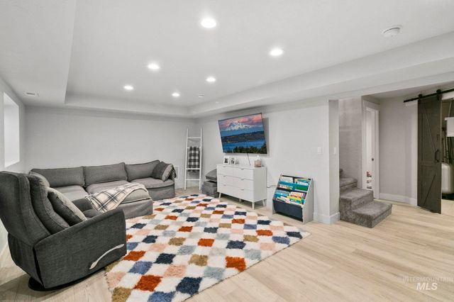 4437 W Kuna Rd, Kuna, ID 83634