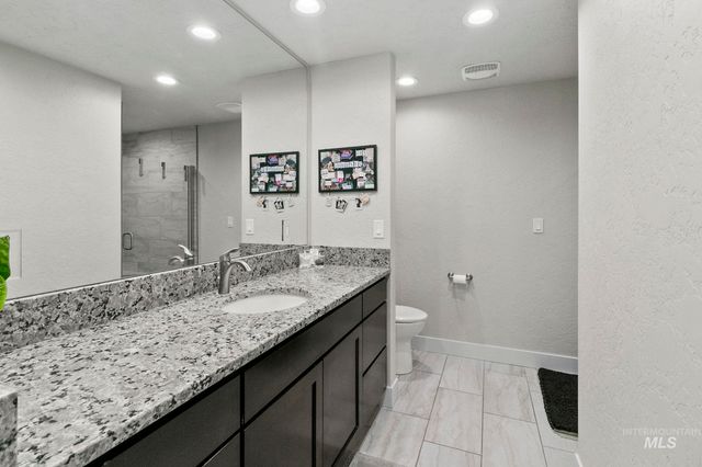 4437 W Kuna Rd, Kuna, ID 83634