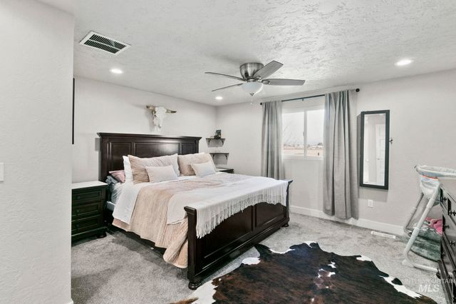 4437 W Kuna Rd, Kuna, ID 83634