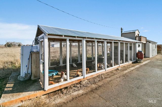 4437 W Kuna Rd, Kuna, ID 83634