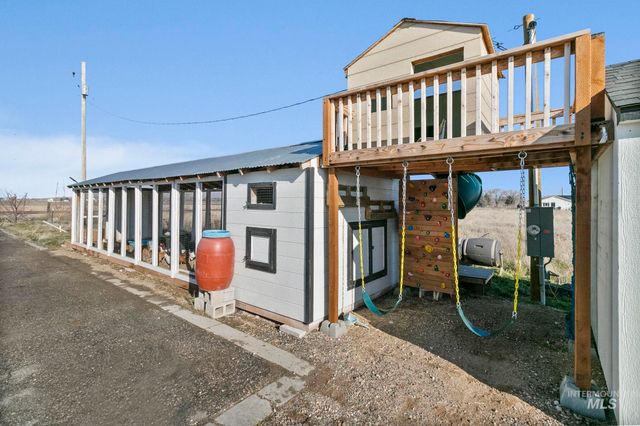 4437 W Kuna Rd, Kuna, ID 83634