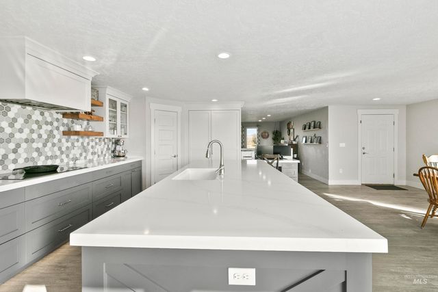 4437 W Kuna Rd, Kuna, ID 83634