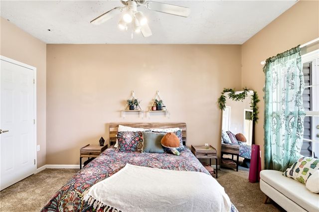 1011 Stockton Rdg, Cranberry Twp, PA 16066