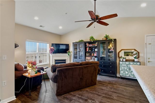 1011 Stockton Rdg, Cranberry Twp, PA 16066