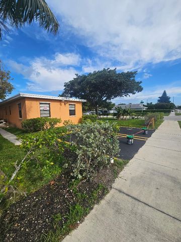 800 NW 1st Street, Delray Beach, FL 33444