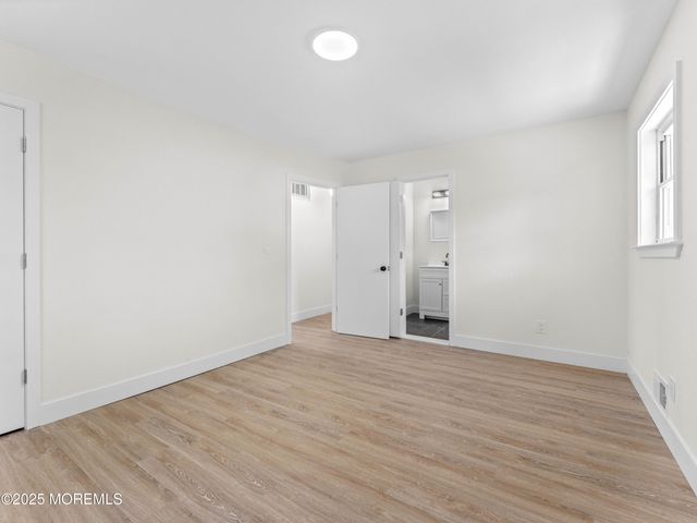 37 Bryant Drive, Jackson, NJ 08527
