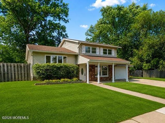 37 Bryant Drive, Jackson, NJ 08527