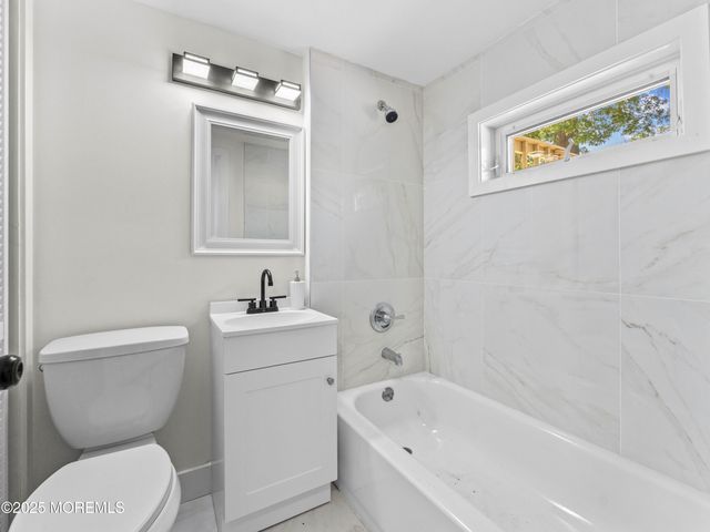 37 Bryant Drive, Jackson, NJ 08527