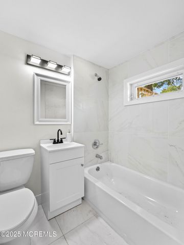 37 Bryant Drive, Jackson, NJ 08527