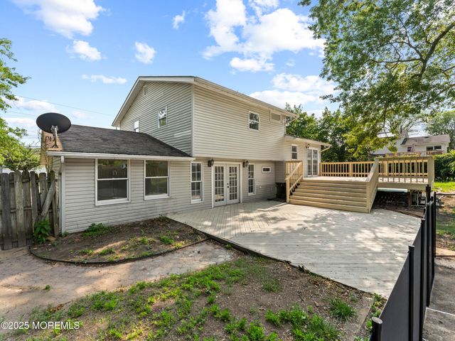 37 Bryant Drive, Jackson, NJ 08527