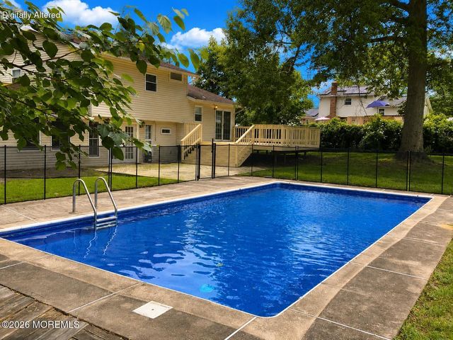 37 Bryant Drive, Jackson, NJ 08527