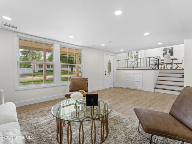 37 Bryant Drive, Jackson, NJ 08527