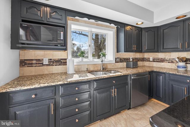 6904 ROGERS AVE, Pennsauken, NJ 08109