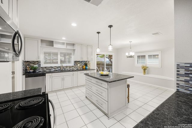 11018 Scenic Pt., San Antonio, TX 78254