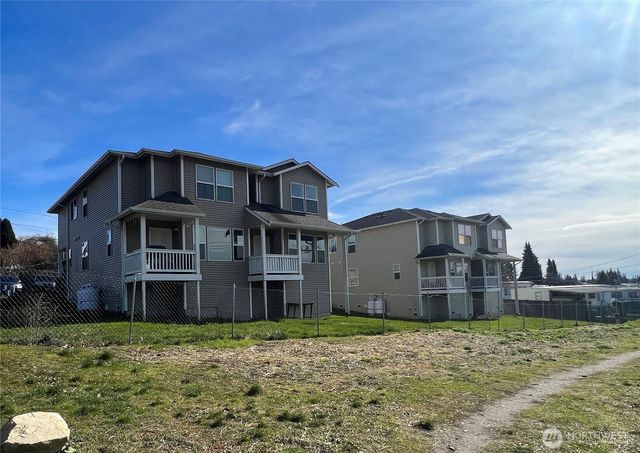 2905 11th Street #C & D, Everett, WA 98201