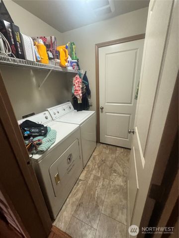 2905 11th Street #C & D, Everett, WA 98201