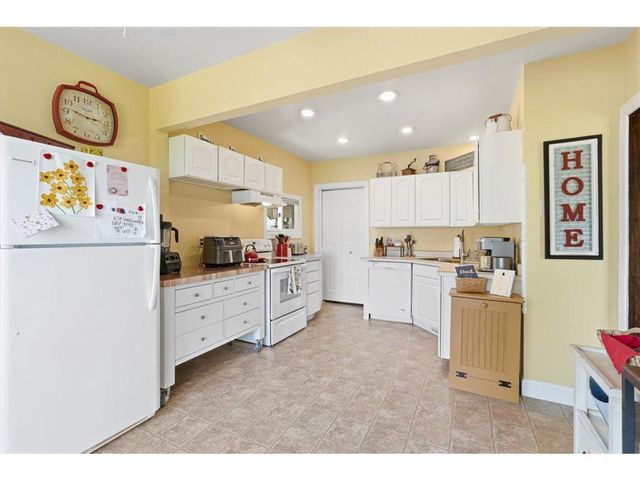320 W State Street, Dresser, WI 54009