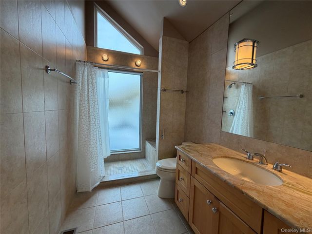 33 Bath Street, Lido Beach, NY 11561