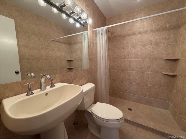 33 Bath Street, Lido Beach, NY 11561