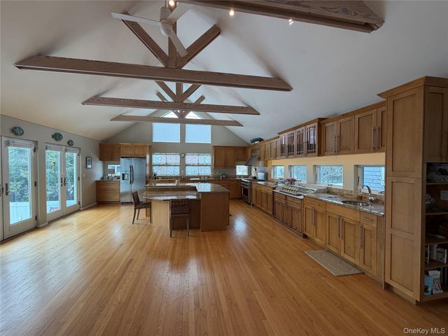 33 Bath Street, Lido Beach, NY 11561