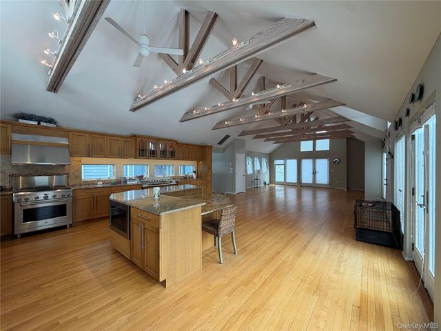 33 Bath Street, Lido Beach, NY 11561