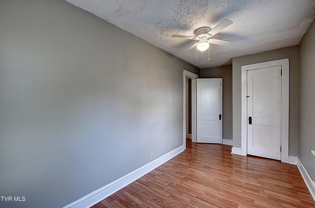 805 East Maple Street, Johnson City, TN 37601