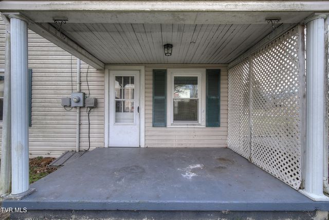 805 East Maple Street, Johnson City, TN 37601