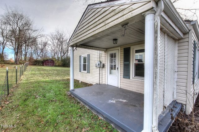805 East Maple Street, Johnson City, TN 37601