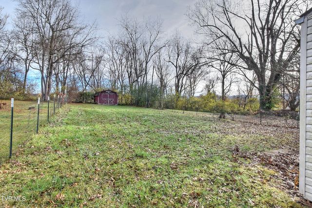 805 East Maple Street, Johnson City, TN 37601