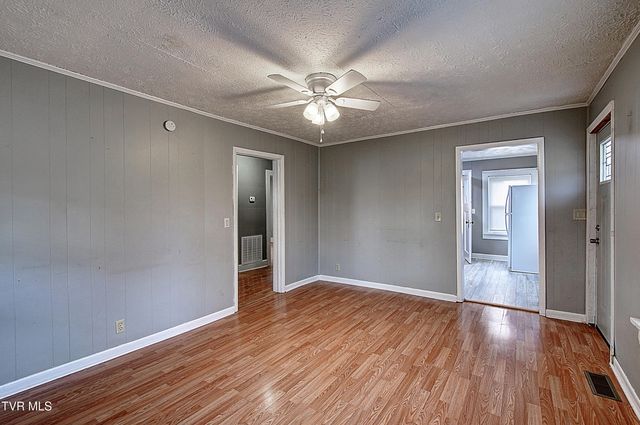 805 East Maple Street, Johnson City, TN 37601