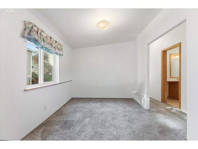 341 S 9TH St, Kalama, WA 98625