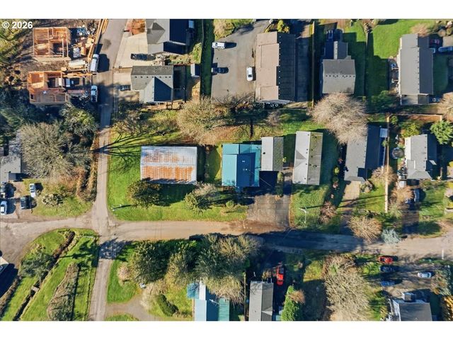 341 S 9TH St, Kalama, WA 98625