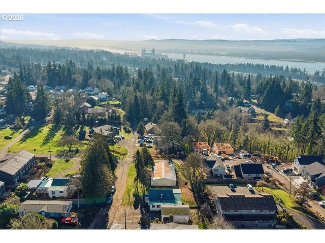 341 S 9TH St, Kalama, WA 98625