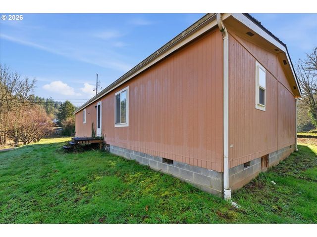 341 S 9TH St, Kalama, WA 98625