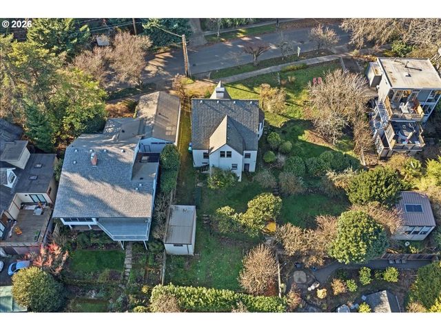 341 S 9TH St, Kalama, WA 98625