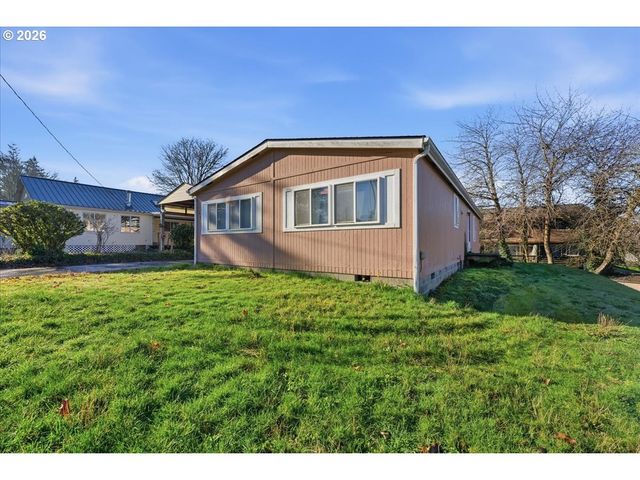 341 S 9TH St, Kalama, WA 98625