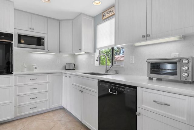 77218 Olympic Way, Palm Desert, CA 92211