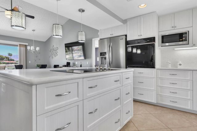 77218 Olympic Way, Palm Desert, CA 92211