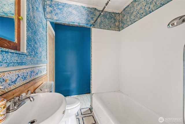 3831 Bagley Avenue N, Seattle, WA 98103