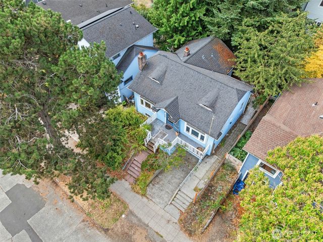 3831 Bagley Avenue N, Seattle, WA 98103