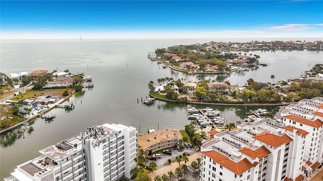 1361 SNELL ISLE BOULEVARD NE 6, St Petersburg, FL 33704