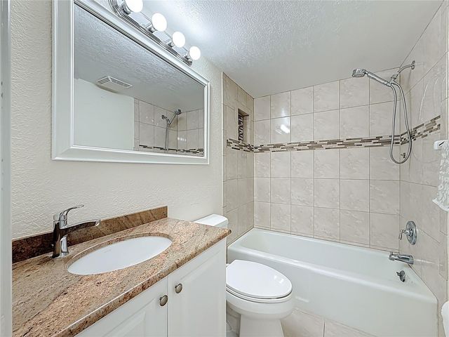 1361 SNELL ISLE BOULEVARD NE 6, St Petersburg, FL 33704